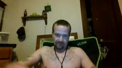 Snapshot of willydogg83 chatting on May 17, 2026, 1:25 am willydogg83 online show from May 17, 2026, 1:25 am