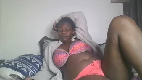 willyoubemine1 online show from January 14, 2025, 12:22 am