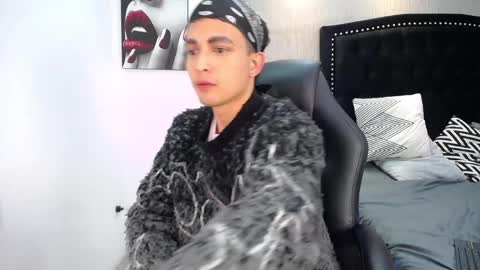 Willy online show from April 8, 2026, 8:42 pm