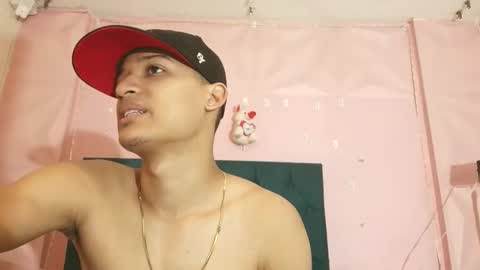 Snapshot of willytal2025 chatting on December 15, 2025, 4:11 pm willytal2025 online show from December 15, 2025, 4:11 pm