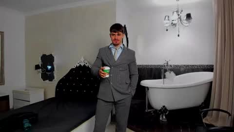 Snapshot of wilsonjules chatting on November 20, 2025, 5:07 am WilsonJules online show from November 20, 2025, 5:07 am