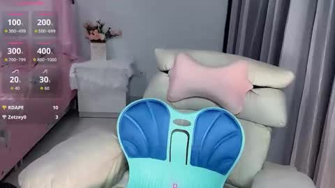 CN WEIWEI online show from November 2, 2025, 2:36 am