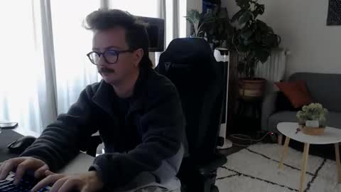 cream36 online show from April 12, 2026, 7:24 am