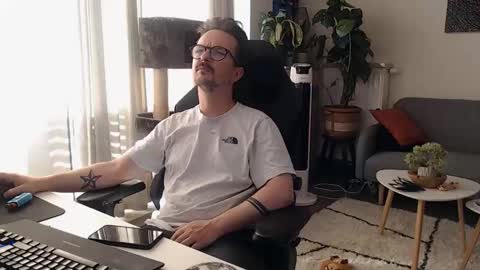 cream36 online show from April 25, 2026, 5:21 pm