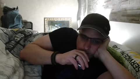 Snapshot of wirzwei8883 chatting on December 8, 2024, 6:17 pm Dirty online show from December 8, 2024, 6:17 pm