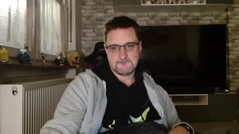 Snapshot of wirzwei8883 chatting on November 13, 2025, 8:41 pm Dirty online show from November 13, 2025, 8:41 pm