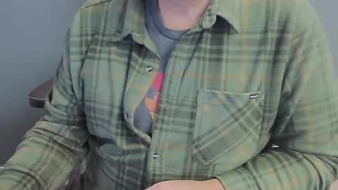 Snapshot of wisanonymousman chatting on February 17, 2025, 11:42 pm Wisa Randy online show from February 17, 2025, 11:42 pm