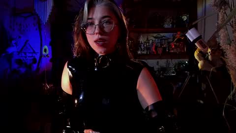 Goddess of two strapons  - Mr. long Don Mr. Pinky online show from February 4, 2025, 7:22 pm