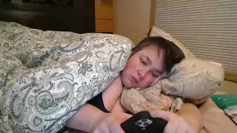 Annie online show from February 3, 2026, 8:08 am