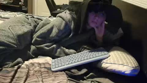 witchbitchmommy online show from November 20, 2025, 10:04 am