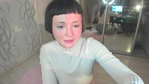 Snapshot of witches_curves chatting on December 14, 2024, 7:46 pm Nemo online show from December 14, 2024, 7:46 pm