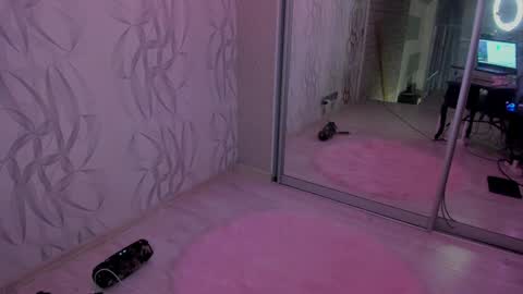 Snapshot of witches_curves chatting on December 16, 2024, 7:32 pm Nemo online show from December 16, 2024, 7:32 pm