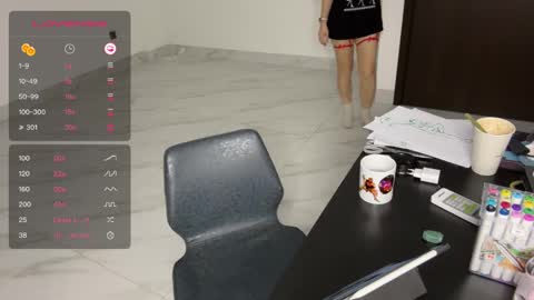 Snapshot of witches_curves chatting on February 19, 2025, 5:06 pm Nemo online show from February 19, 2025, 5:06 pm