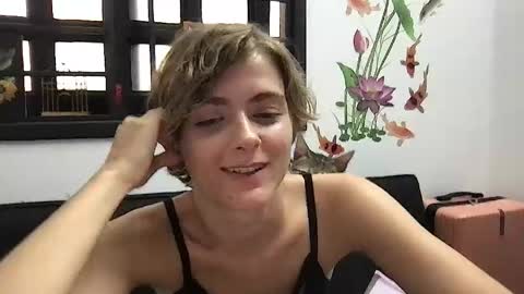 Snapshot of witches_curves chatting on May 14, 2026, 10:44 am Nemo online show from May 14, 2026, 10:44 am