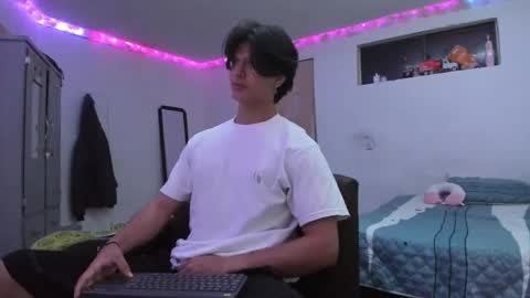 Ken online show from April 3, 2026, 7:39 am