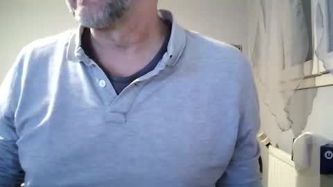 Snapshot of wizz_me chatting on March 19, 2026, 8:51 am wizz_me online show from March 19, 2026, 8:51 am