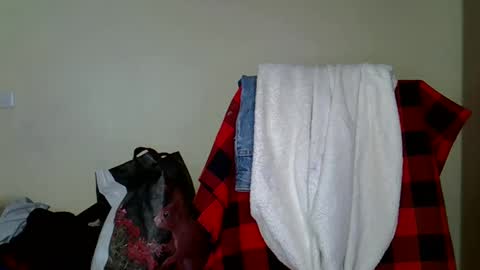 girlie o online show from January 22, 2025, 5:49 pm