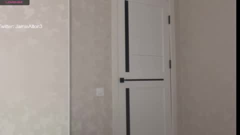 Wlademar online show from December 17, 2025, 2:50 am