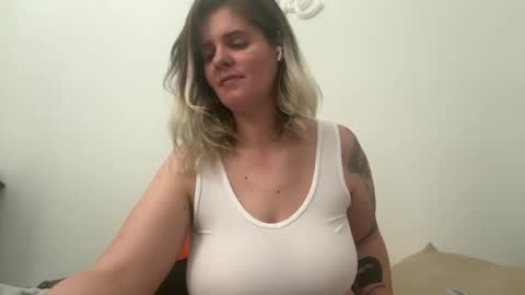 Moth online show from January 21, 2025, 8:32 pm