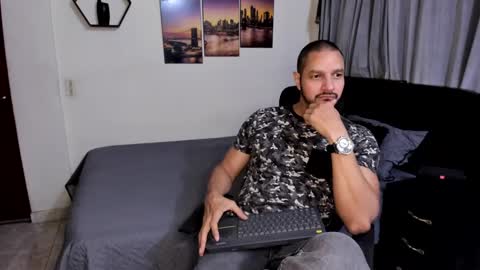 Magnus Dark independent model online show from September 29, 2025, 12:38 am