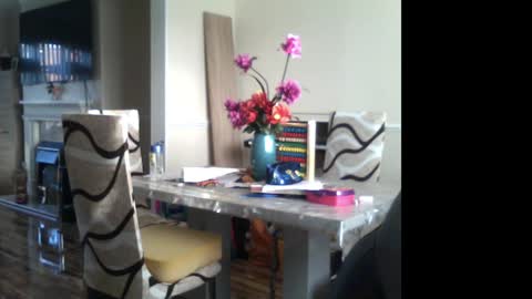 wobble444 online show from February 5, 2025, 9:25 am