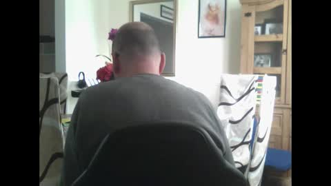 wobble444 online show from December 2, 2025, 11:26 am