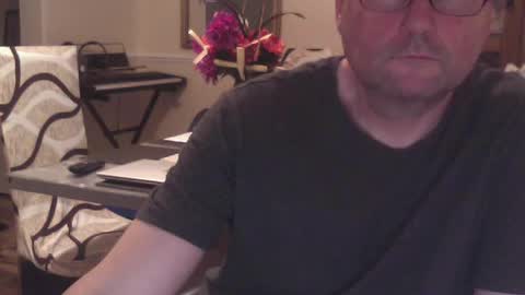 Snapshot of wobble444 chatting on June 18, 2026, 11:42 pm wobble444 online show from June 18, 2026, 11:42 pm