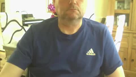 Snapshot of wobble444 chatting on June 19, 2026, 1:37 pm wobble444 online show from June 19, 2026, 1:37 pm