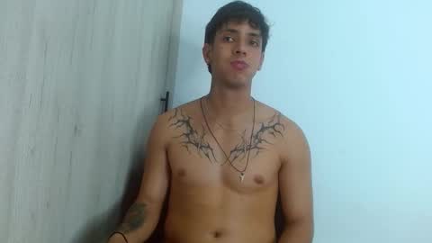 wolf_light online show from December 15, 2025, 10:36 pm