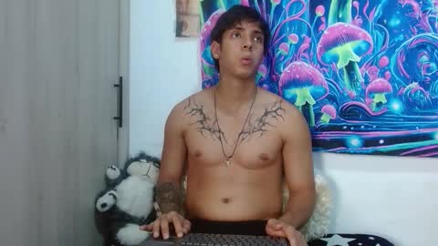 wolf_light online show from January 11, 2026, 12:37 am