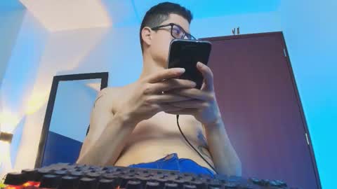  W O L F  online show from February 2, 2026, 11:42 am