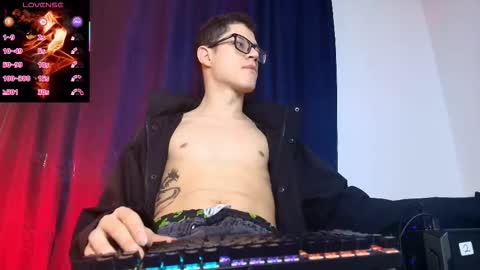  W O L F  online show from February 14, 2026, 12:02 pm