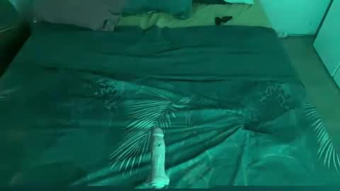 Snapshot of wolfdeep chatting on September 16, 2025, 3:29 am Sweetdog online show from September 16, 2025, 3:29 am