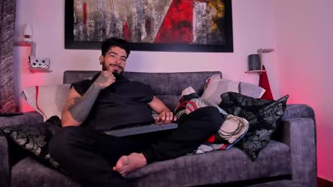 wolferatus online show from December 24, 2024, 5:55 pm