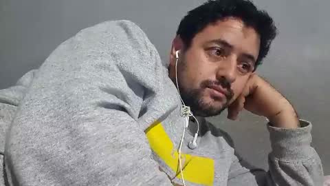 wolf boy online show from February 4, 2025, 10:24 pm