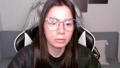 Alex online show from October 8, 2025, 1:47 am