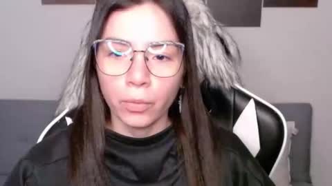 Alex online show from November 7, 2025, 2:33 am