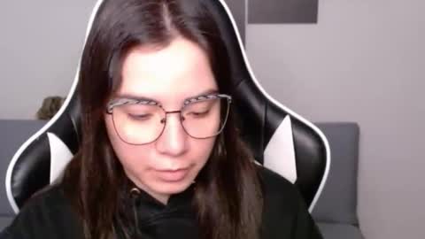 Alex online show from April 7, 2026, 12:33 am