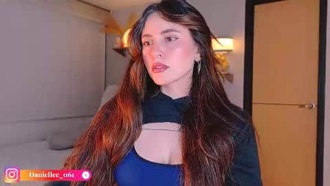 Snapshot of wolfsfoster chatting on May 15, 2026, 3:35 am online show from May 15, 2026, 3:35 am