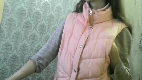 Snapshot of wolfxsnow chatting on February 12, 2025, 8:27 am wolfxsnow online show from February 12, 2025, 8:27 am