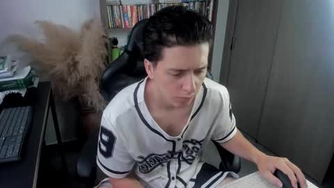 Snapshot of wolker_allan chatting on October 23, 2025, 11:53 am wolker_allan online show from October 23, 2025, 11:53 am