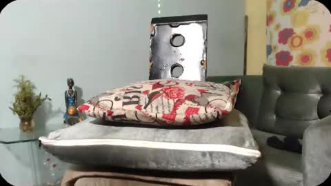 SHENIEL RODRIGUEZ online show from December 2, 2024, 6:41 am