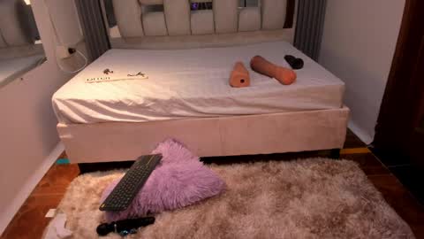 Snapshot of wonderkloe_ chatting on April 30, 2026, 9:19 pm wonderkloe_ online show from April 30, 2026, 9:19 pm