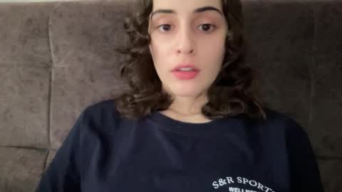 Stia online show from October 6, 2025, 6:00 am