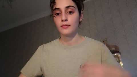 Stia online show from December 4, 2025, 12:25 pm