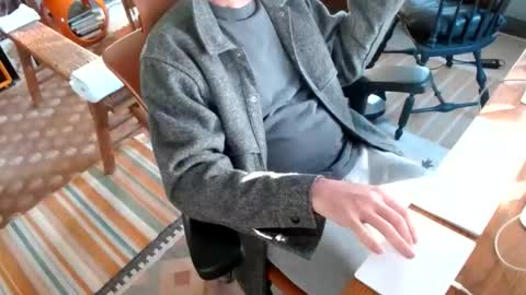 Snapshot of woodchuck185 chatting on April 8, 2026, 11:21 am Chuck online show from April 8, 2026, 11:21 am