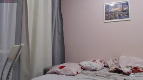 Snapshot of woodland_peony chatting on June 17, 2026, 4:08 pm Woodland Peony online show from June 17, 2026, 4:08 pm