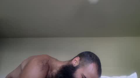 woof_wolf37 online show from April 18, 2026, 3:27 pm