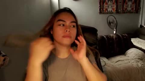 workingbabe41688 online show from October 26, 2025, 2:50 am