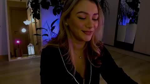 worldsbaby online show from February 3, 2025, 8:03 pm